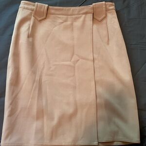 Essential g Skirt